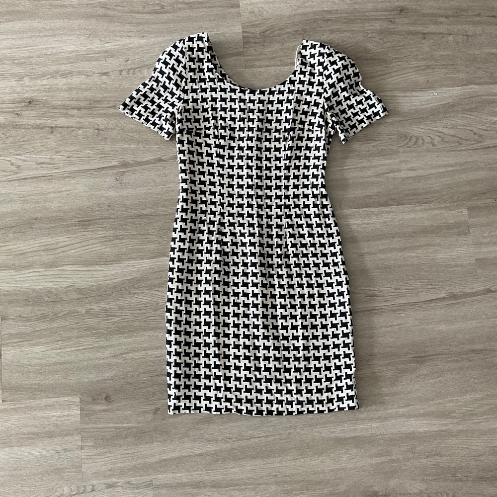 B.G.B black and white vintage mini dress size Small